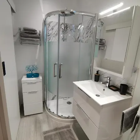 Coquet 2 Pieces Entierement Renove Et Climatise Apartment Cannes Exterior photo