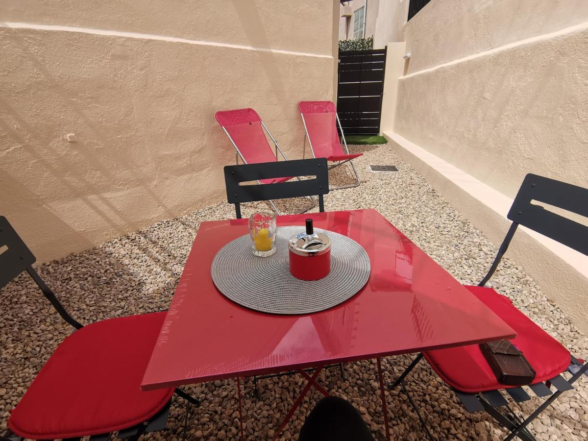 Coquet 2 Pieces Entierement Renove Et Climatise *
