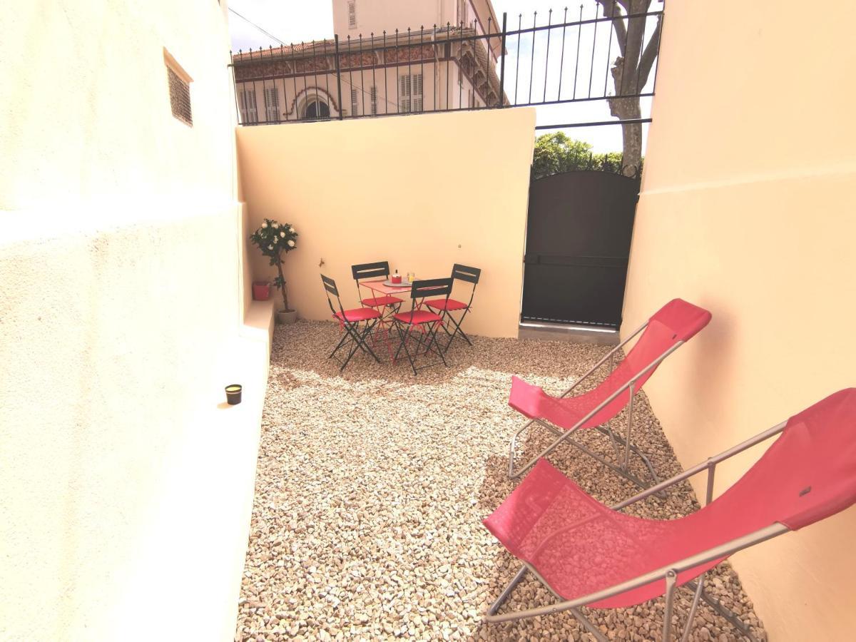 Coquet 2 Pieces Entierement Renove Et Climatise *